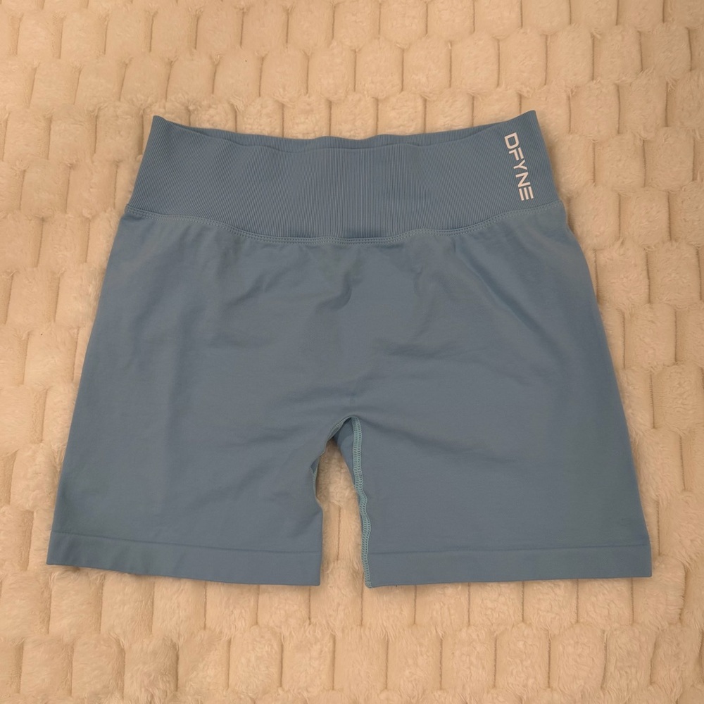 Dfyne Dynamic Shorts 4.5” - Picture 2 of 16